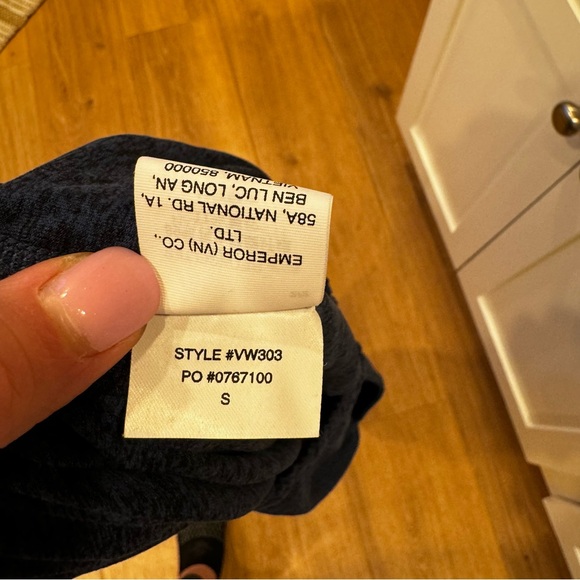 Vuori Women’s Performance Jogger Navy Small - Picture 6 of 6